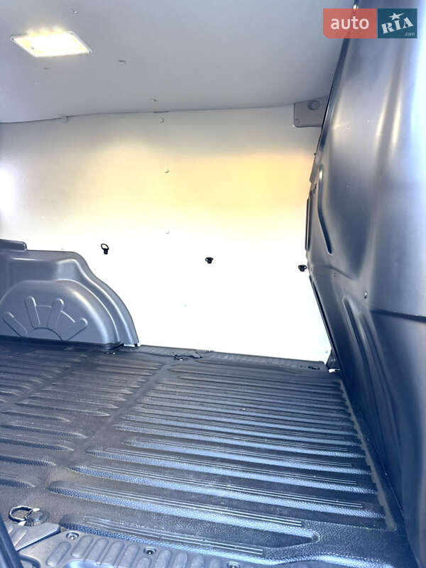 Грузовой фургон Renault Kangoo 2019 в Радивилове