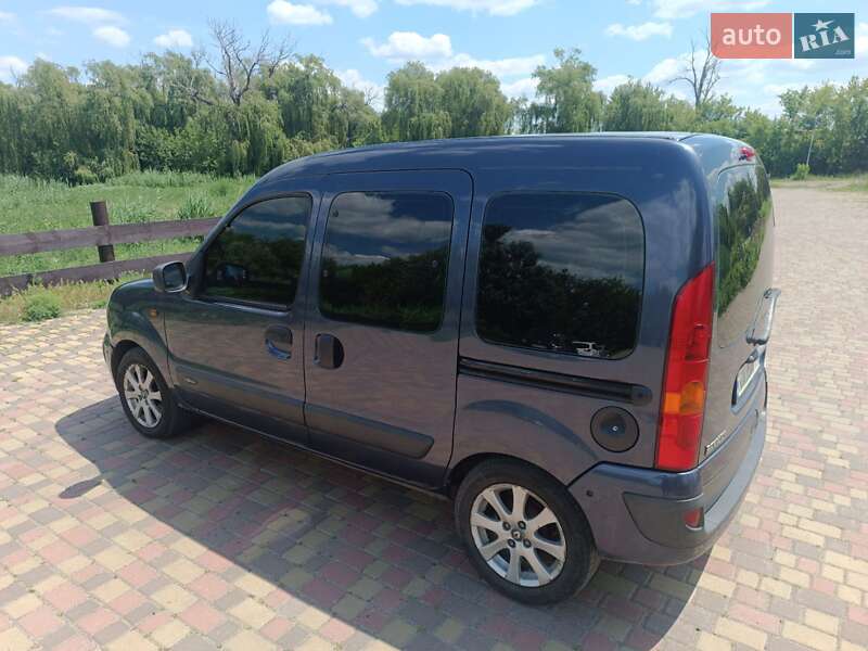 Минивэн Renault Kangoo 2004 в Славянске