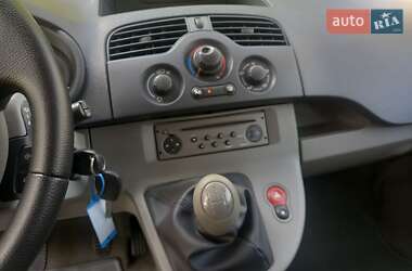 Минивэн Renault Kangoo 2010 в 