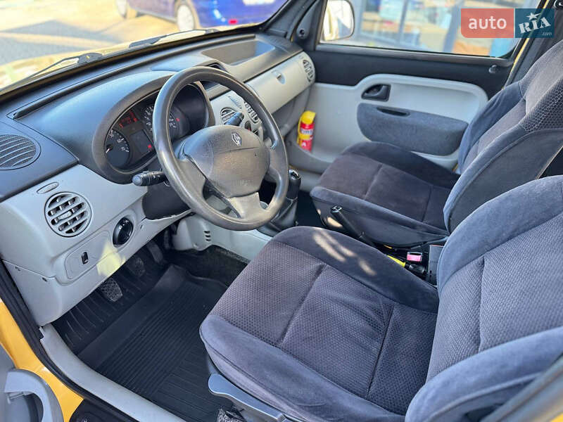 Минивэн Renault Kangoo 2006 в Калуше
