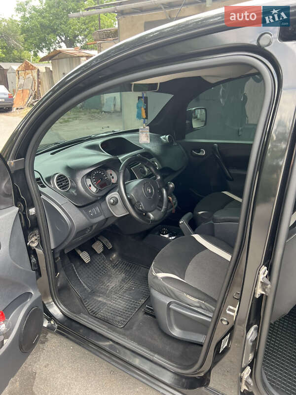 Мінівен Renault Kangoo 2012 в Запоріжжі