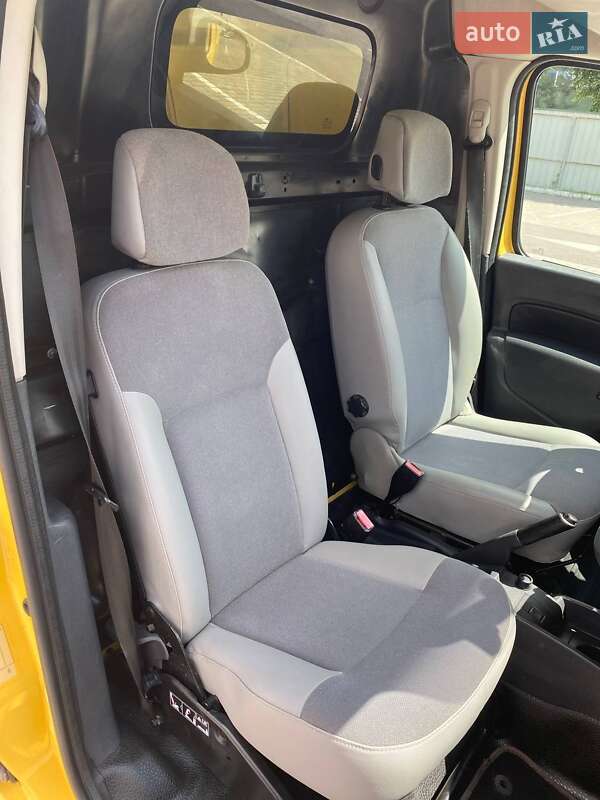 Вантажний фургон Renault Kangoo 2016 в Луцьку