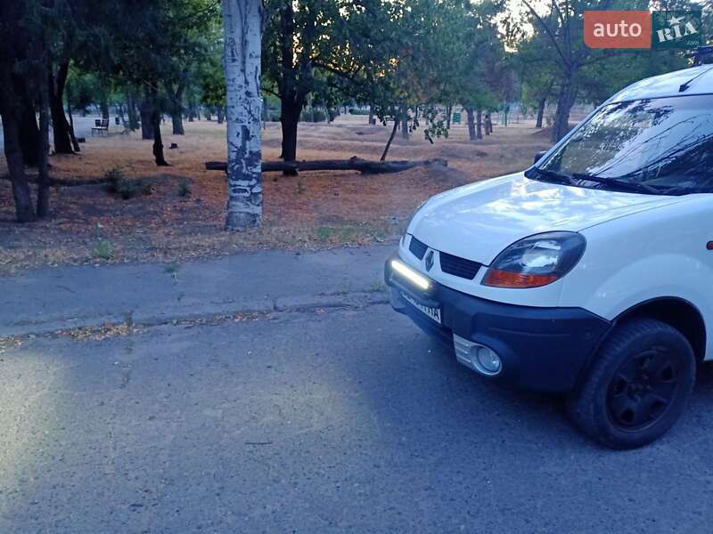 Минивэн Renault Kangoo 2004 в Николаеве фото 14 Минивэн Renault Kangoo 2004 в Николаеве