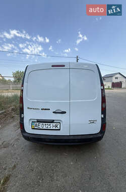 Грузопассажирский фургон Renault Kangoo 2013 в 