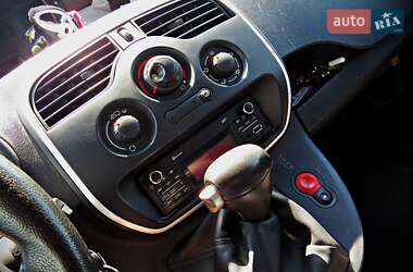 Минивэн Renault Kangoo 2013 в 