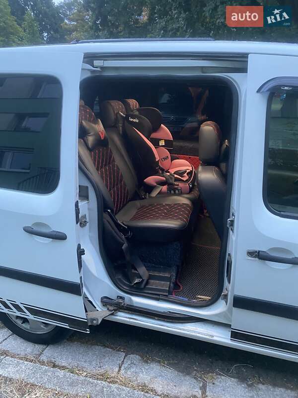 Минивэн Renault Kangoo 2008 в Хусте