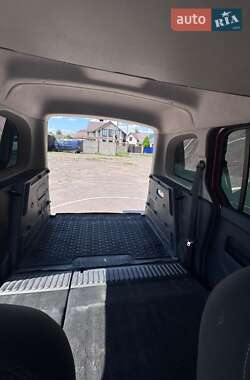 Минивэн Renault Kangoo 2012 в 