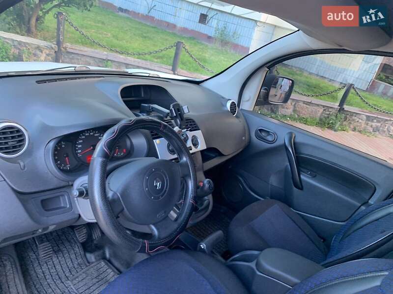 Грузопассажирский фургон Renault Kangoo 2012 в Киеве