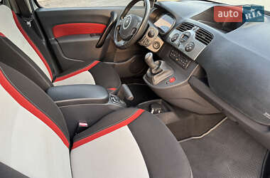 Минивэн Renault Kangoo 2013 в 