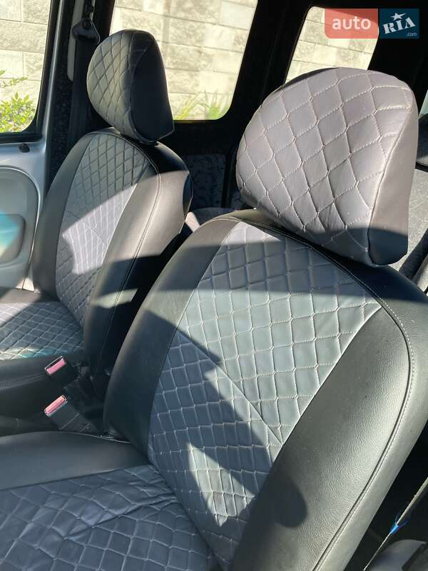 Минивэн Renault Kangoo 2006 в Луцке