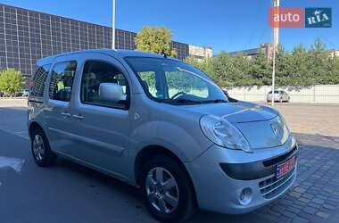 Минивэн Renault Kangoo 2011 в 