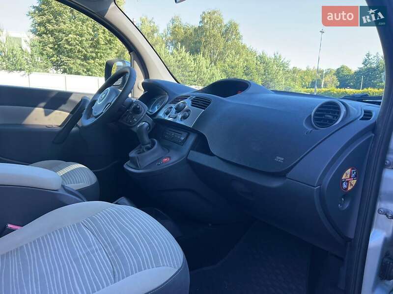 Минивэн Renault Kangoo 2011 в Луцке