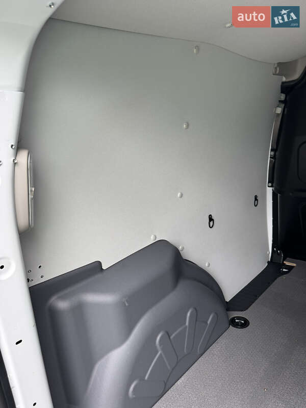 Грузовой фургон Renault Kangoo 2019 в Луцке