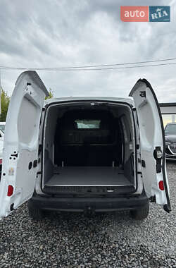 Грузовой фургон Renault Kangoo 2019 в 
