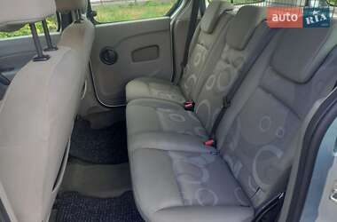 Минивэн Renault Kangoo 2010 в 