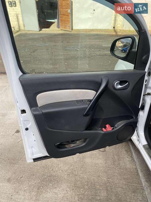 Мінівен Renault Kangoo 2015 в Дніпрі