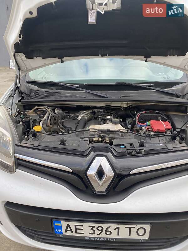 Мінівен Renault Kangoo 2015 в Дніпрі