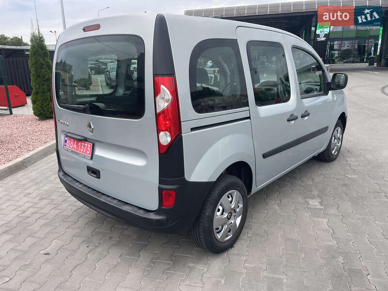 Минивэн Renault Kangoo 2010 в Луцке