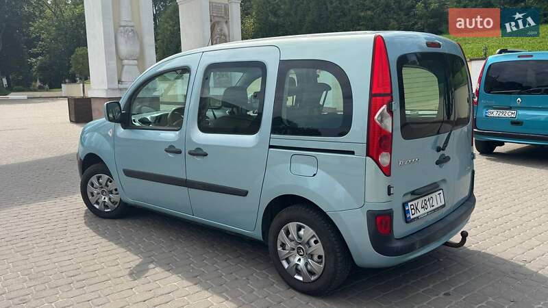Минивэн Renault Kangoo 2009 в 
