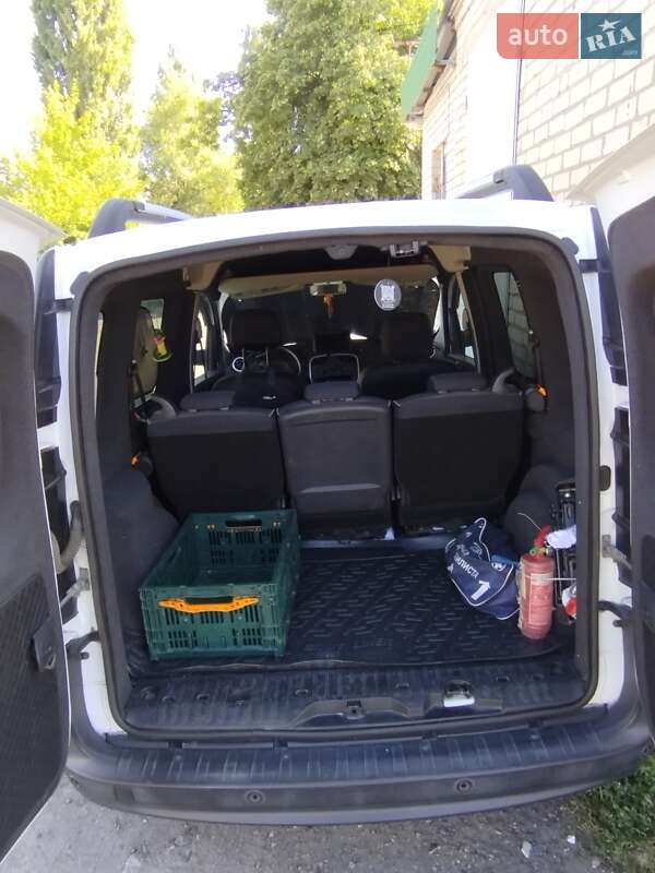 Минивэн Renault Kangoo 2015 в Новомосковске фото 3 Минивэн Renault Kangoo 2015 в Новомосковске