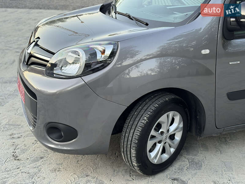 Минивэн Renault Kangoo 2016 в Ровно
