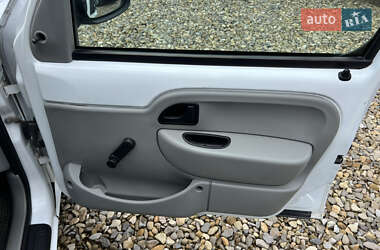 Минивэн Renault Kangoo 2005 в 