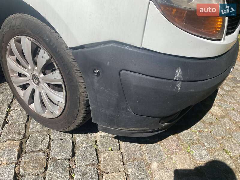 Минивэн Renault Kangoo 2004 в Киеве