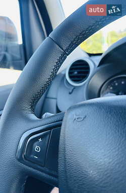 Грузовой фургон Renault Kangoo 2015 в 