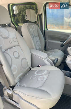 Минивэн Renault Kangoo 2009 в 