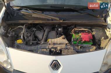 Грузопассажирский фургон Renault Kangoo 2010 в 