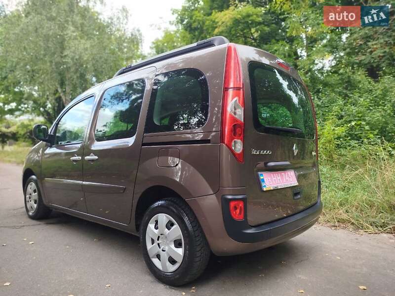 Минивэн Renault Kangoo 2011 в Ровно
