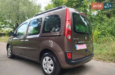Минивэн Renault Kangoo 2011 в 
