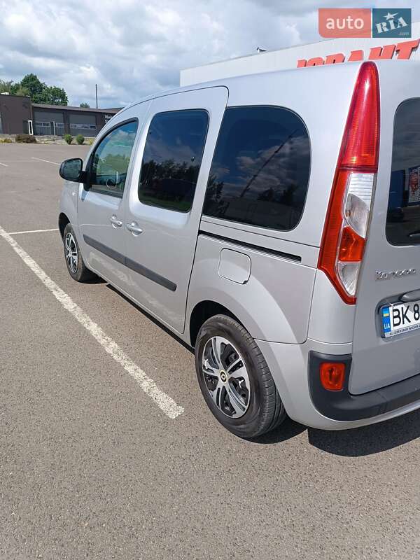 Минивэн Renault Kangoo 2013 в Ковеле