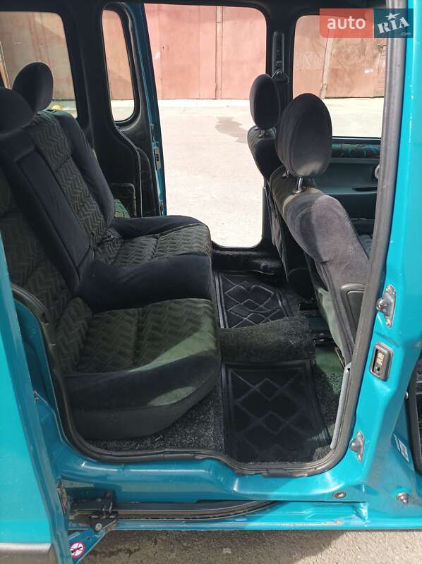 Минивэн Renault Kangoo 2000 в Луцке