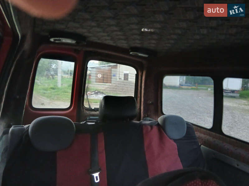 Минивэн Renault Kangoo 2000 в Косове