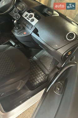 Минивэн Renault Kangoo 2011 в 