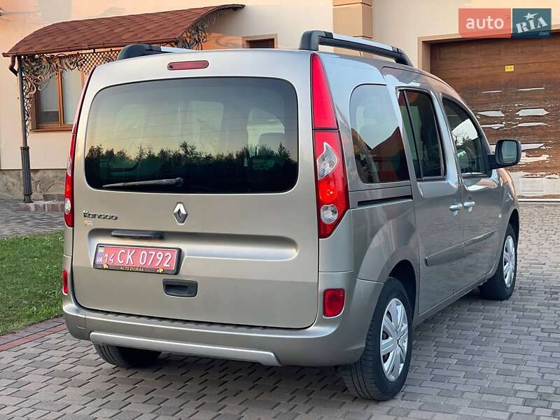 Минивэн Renault Kangoo 2011 в Калуше