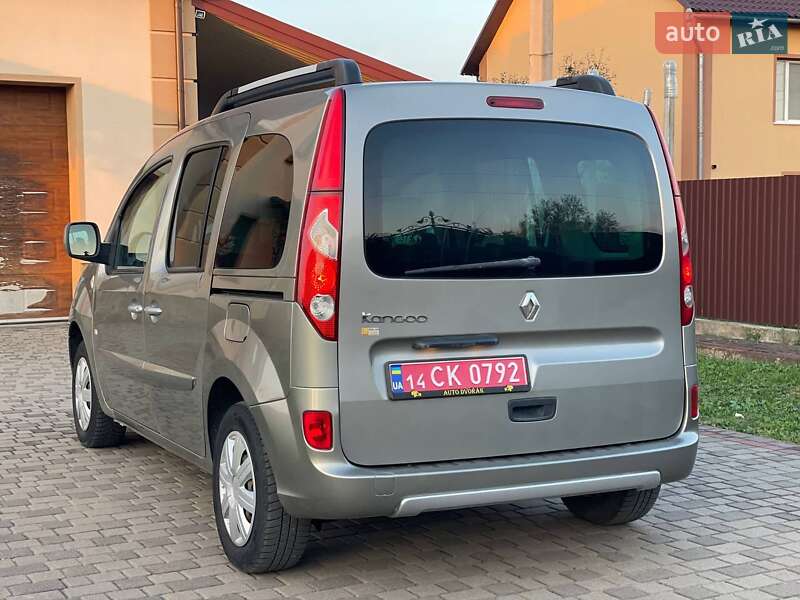 Минивэн Renault Kangoo 2011 в Калуше
