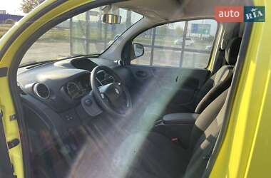 Грузовой фургон Renault Kangoo 2020 в 
