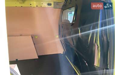 Грузовой фургон Renault Kangoo 2020 в 