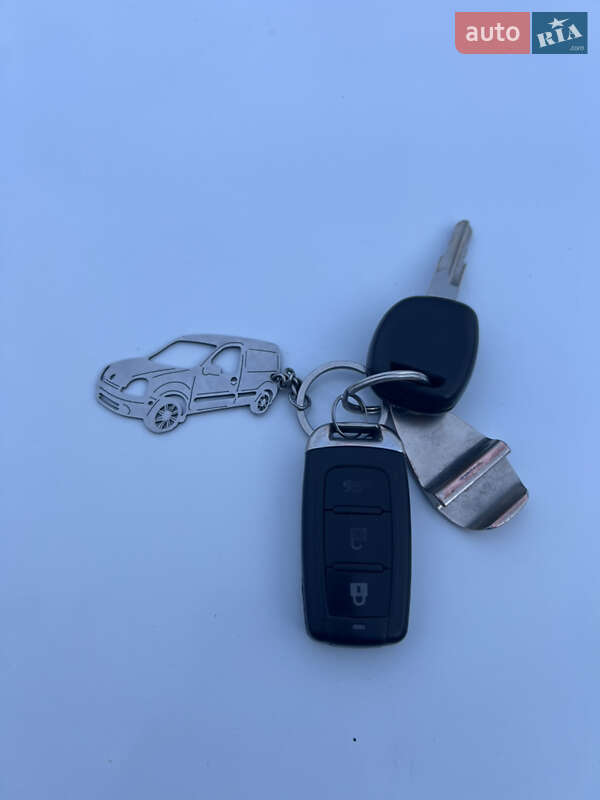 Грузовой фургон Renault Kangoo 2000 в Нововолынске