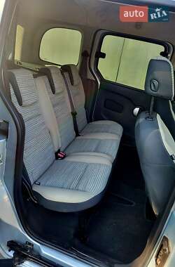 Минивэн Renault Kangoo 2011 в 