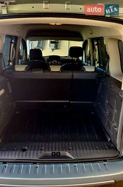 Минивэн Renault Kangoo 2011 в 