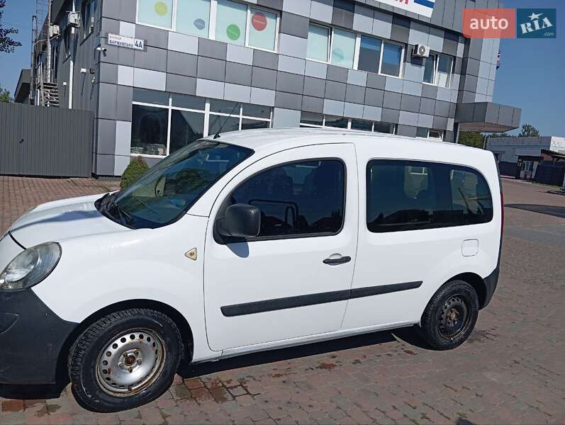 Минивэн Renault Kangoo 2008 в Сарнах