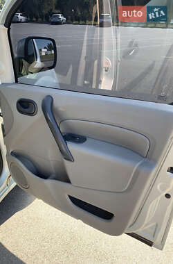 Минивэн Renault Kangoo 2010 в 