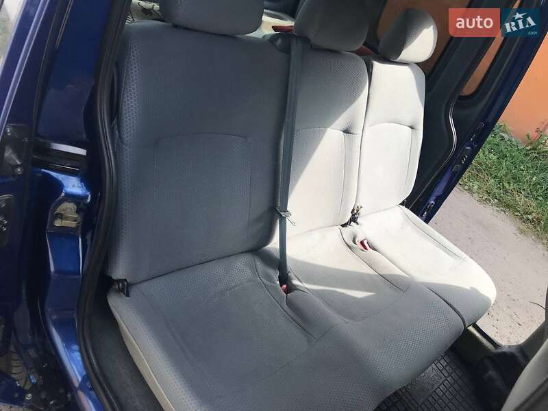 Минивэн Renault Kangoo 2003 в Нежине