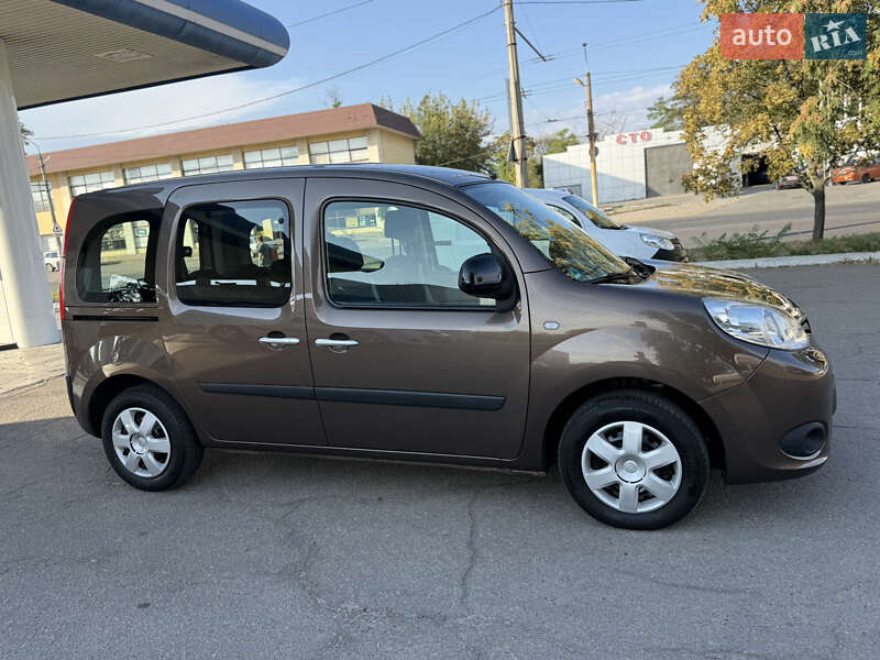 Мінівен Renault Kangoo 2015 в Дніпрі