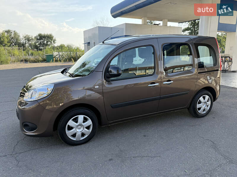 Мінівен Renault Kangoo 2015 в Дніпрі