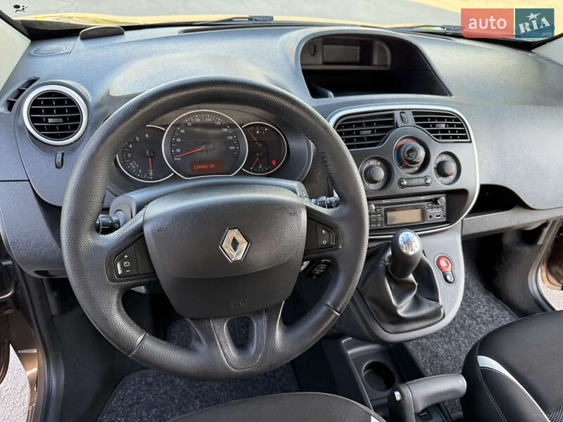Мінівен Renault Kangoo 2015 в Дніпрі
