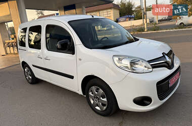 Минивэн Renault Kangoo 2015 в 